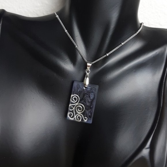 Handmade Pendant Necklace Floating Tie Dye Swirl Geometric Purple Pendant - Picture 9 of 9